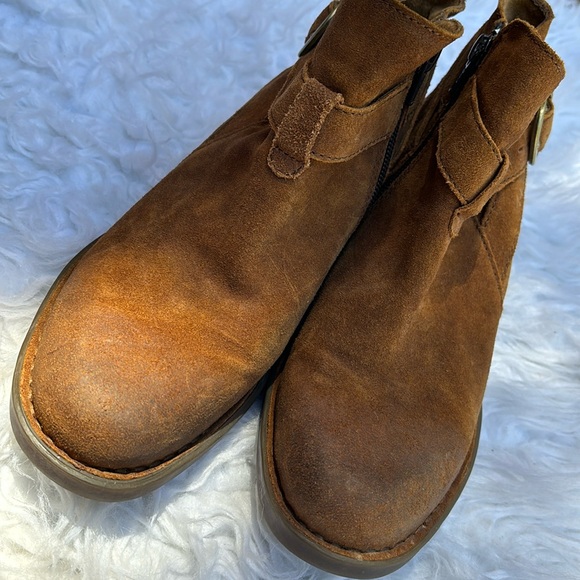 Born Distressed Chestnut Brown Suede Boots, Size 7.5 - Picture 3 of 16